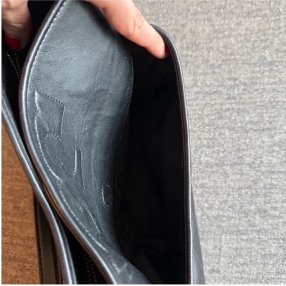 TORY BURCH Alexa Quilted Slouchy Leather Tote - Picture 8 of 9